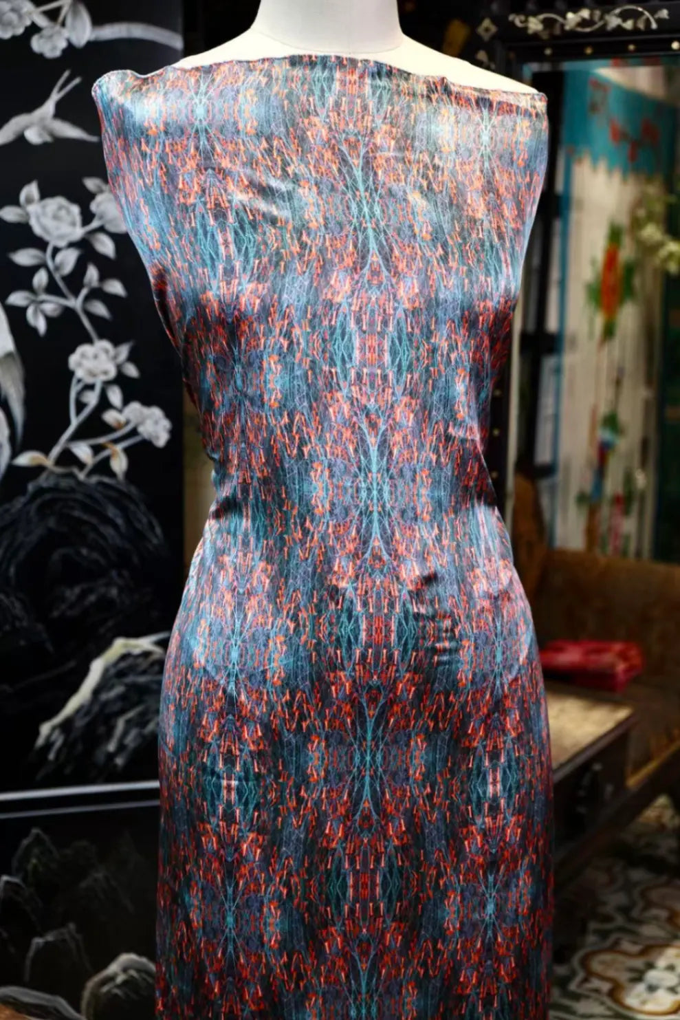 翠脉星芒 · 几何纹理真丝面料 | Emerald Lattice - Geometric Texture Silk Fabric