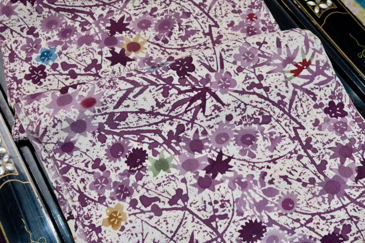 紫藤蔓影 · 碎冰腊染真丝面料 | Violet Vines - Ice-Crack Batik Silk Fabric
