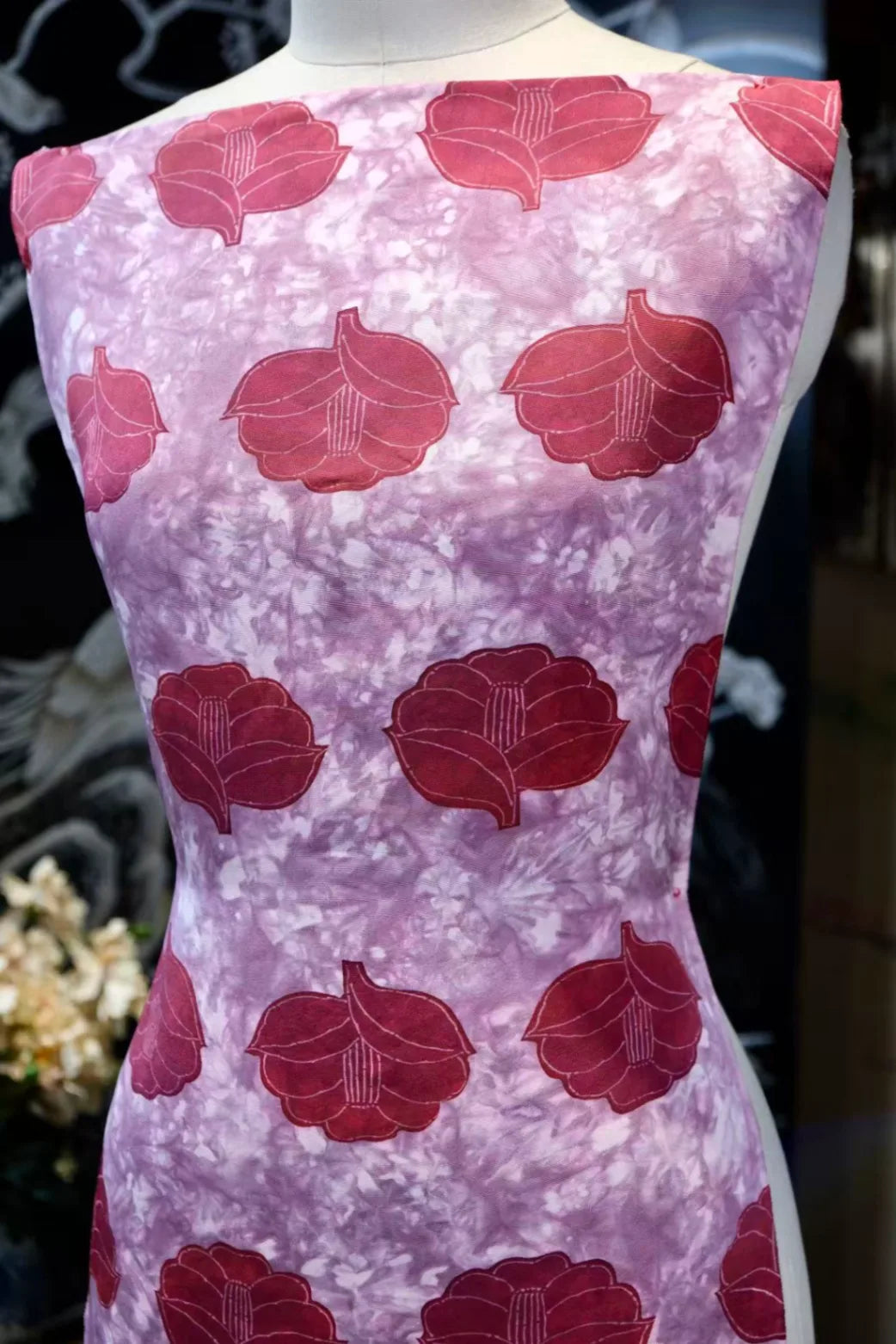 紫云山茶 · 云染茶花真丝面料 | Violet Camellia - Cloud-Dye Floral Silk Fabric