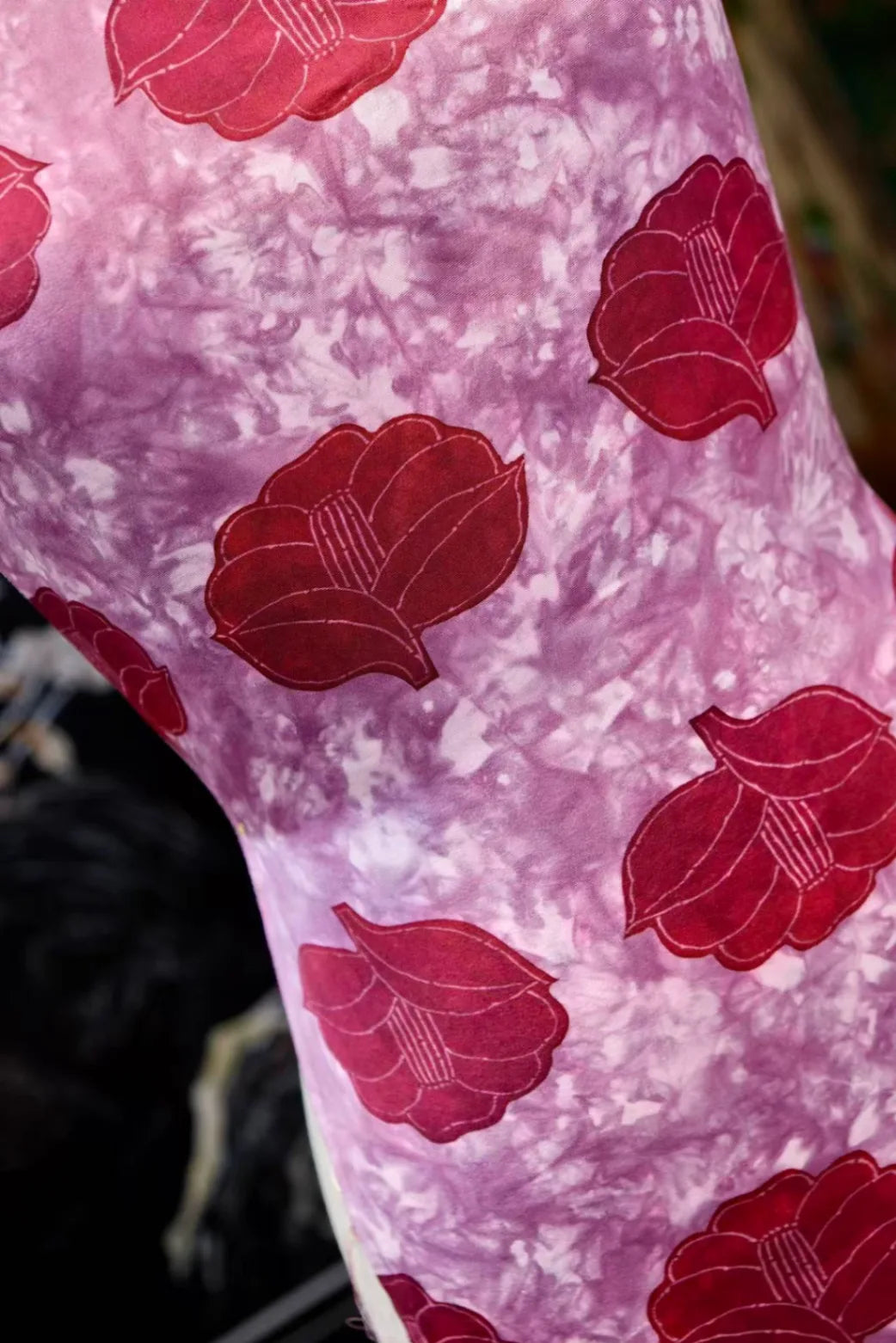 紫云山茶 · 云染茶花真丝面料 | Violet Camellia - Cloud-Dye Floral Silk Fabric