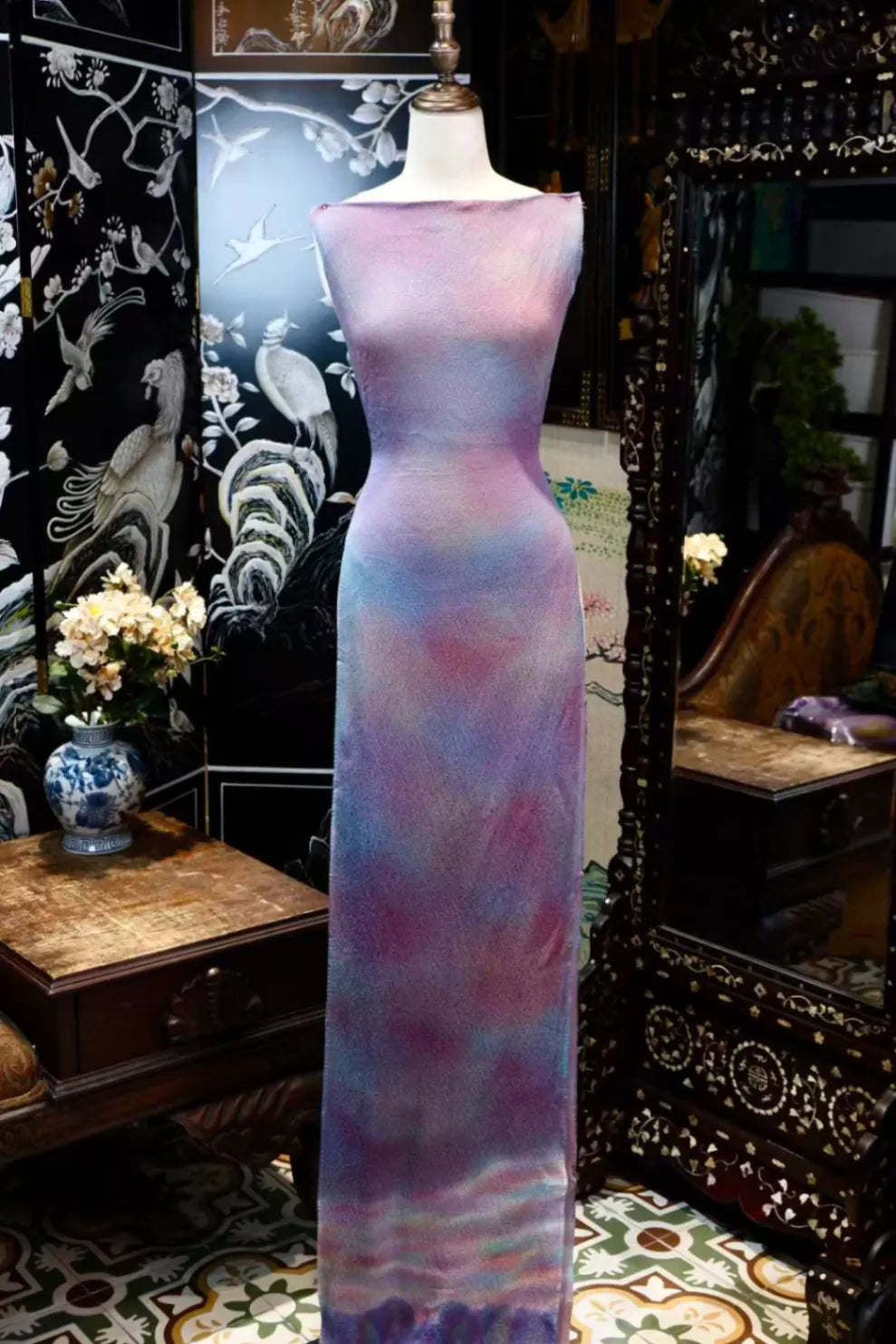 紫烟霞光 · 晕染真丝面料 | Nebula Glow - Gradient Silk Fabric