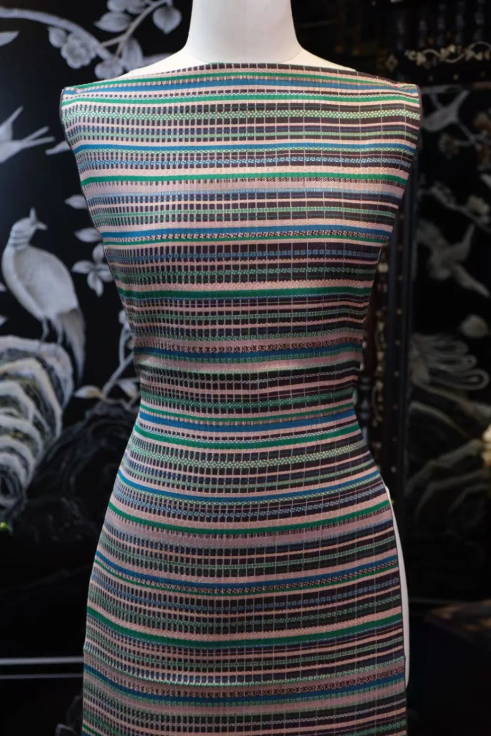 翠羽织锦 · 彩条几何真丝面料 | Emerald Brocade - Striped Geometric Silk Fabric