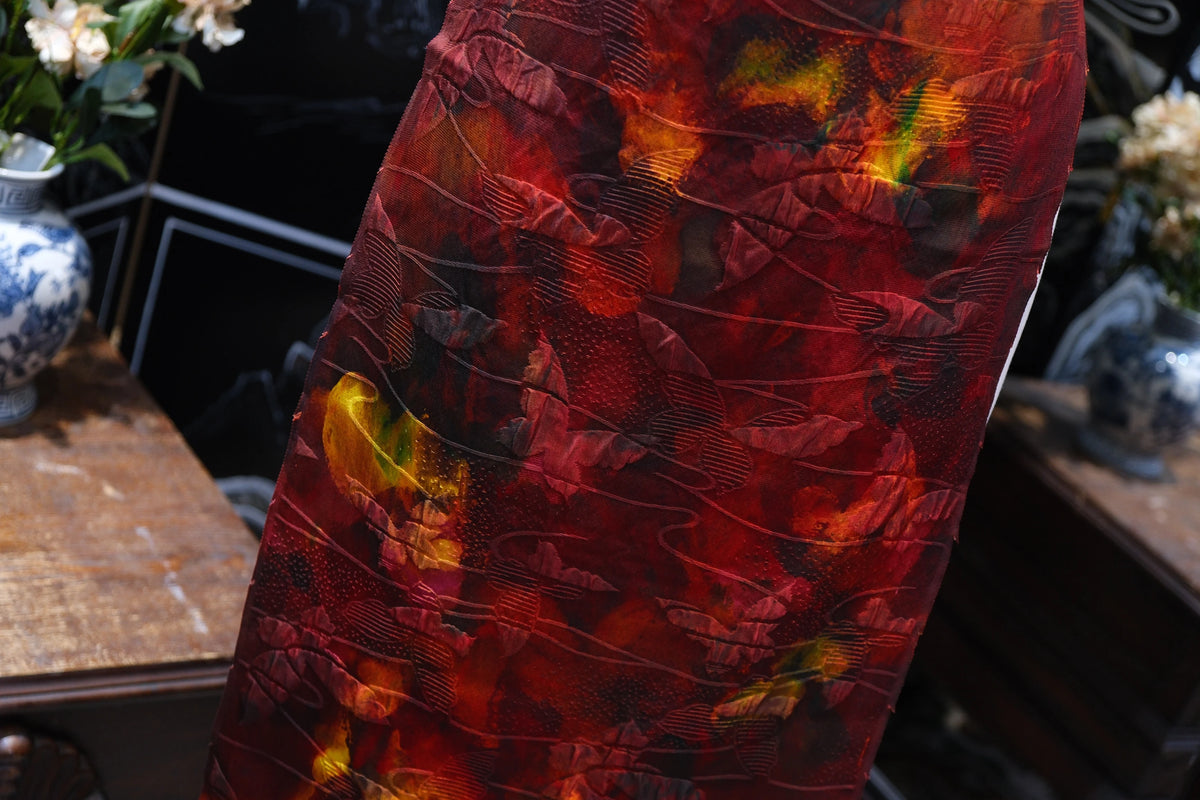 赤霞浮影 · 渲染花叶真丝面料 | Scarlet Mirage - Gradient Floral Silk Fabric