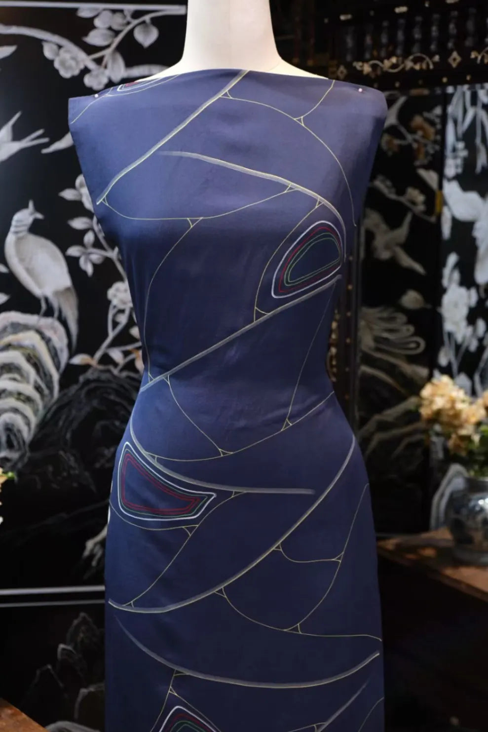 幽蓝流线 · 解构几何真丝面料 | Cerulean Flow - Geometric Silk Fabric