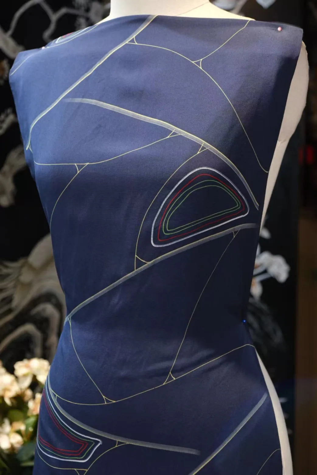 幽蓝流线 · 解构几何真丝面料 | Cerulean Flow - Geometric Silk Fabric