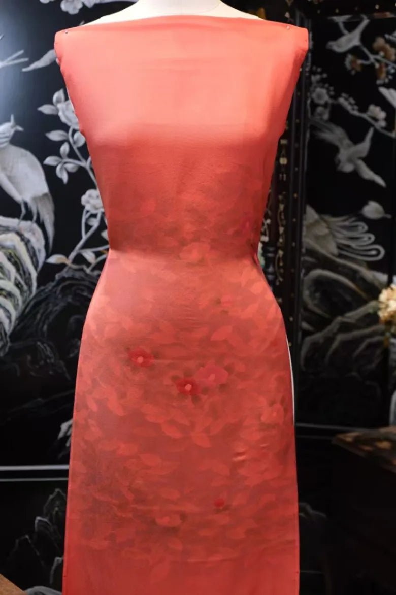 赤霞山茶 · 浮雕花叶真丝面料 | Scarlet Camellia - Embossed Botanical Silk Fabric