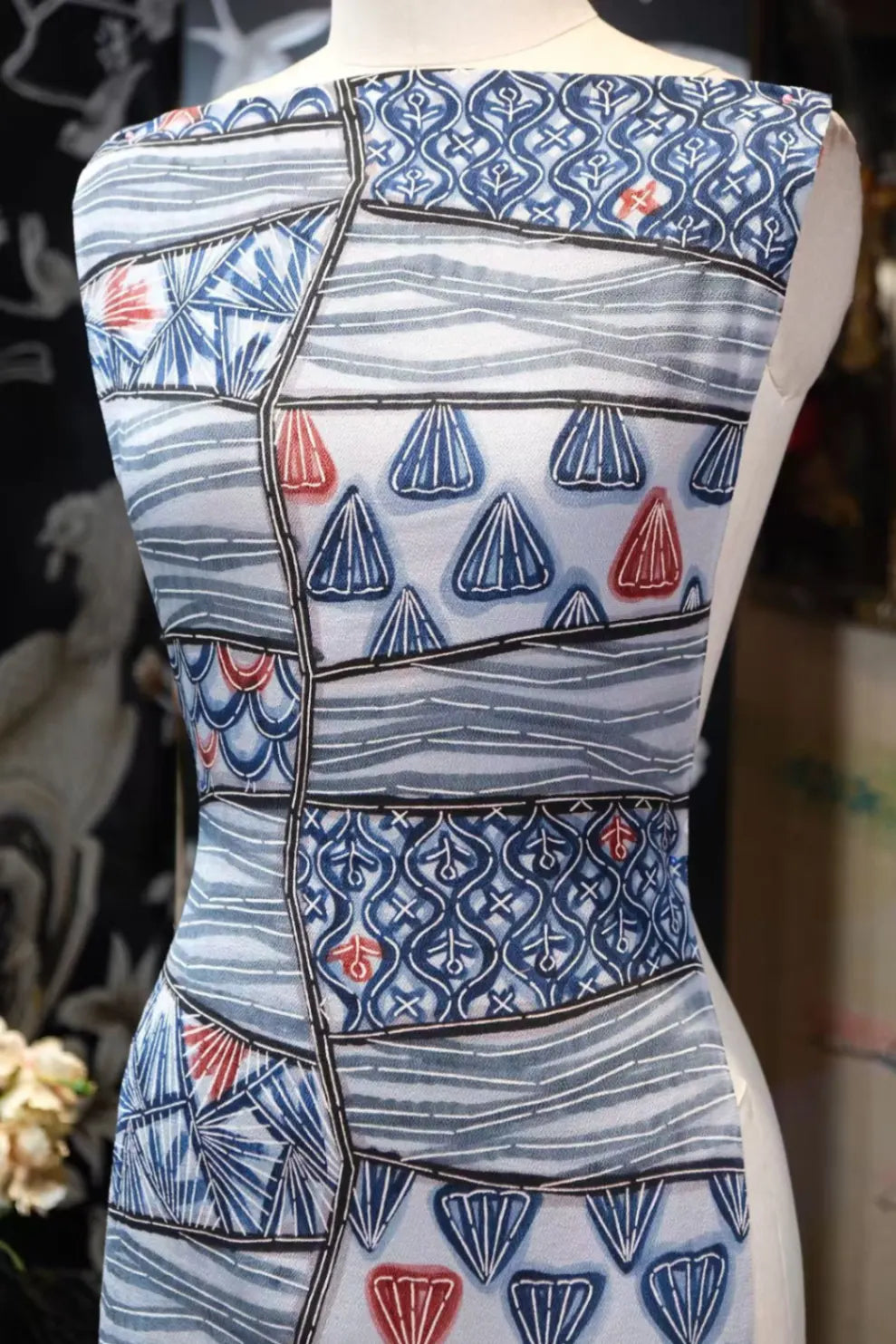 青瓷方阵 · 几何拼贴真丝面料 | Cerulean Mosaic - Geometric Patchwork Silk Fabric