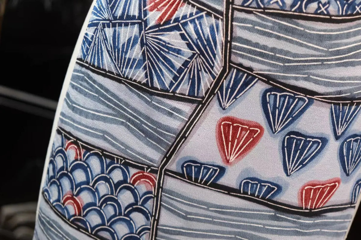 青瓷方阵 · 几何拼贴真丝面料 | Cerulean Mosaic - Geometric Patchwork Silk Fabric