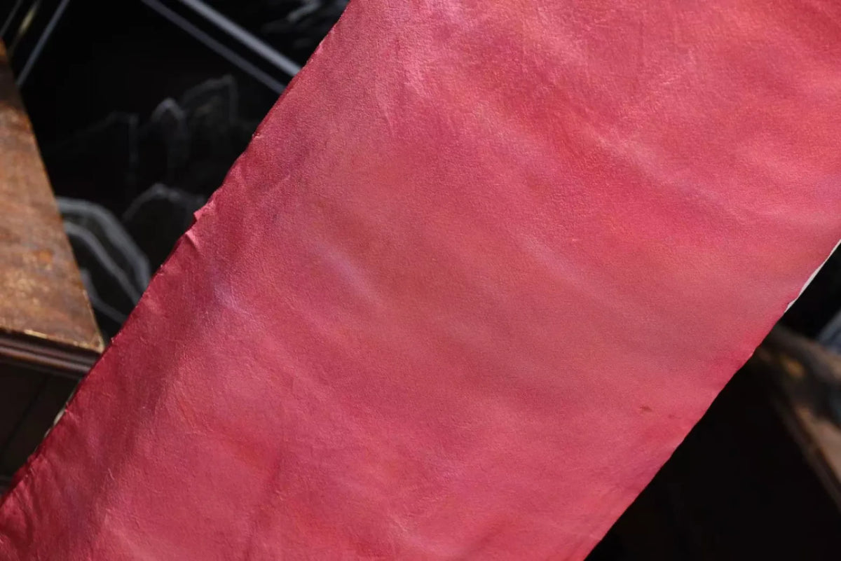 绯樱流光 · 渐变晕染真丝面料 | Blossom Glow - Gradient Silk Fabric