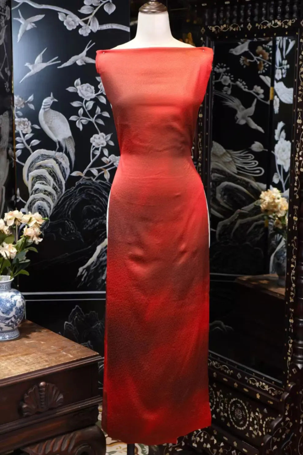 朱红碎花 · 暗纹提花真丝面料 | Scarlet Ditsy - Jacquard Silk Fabric