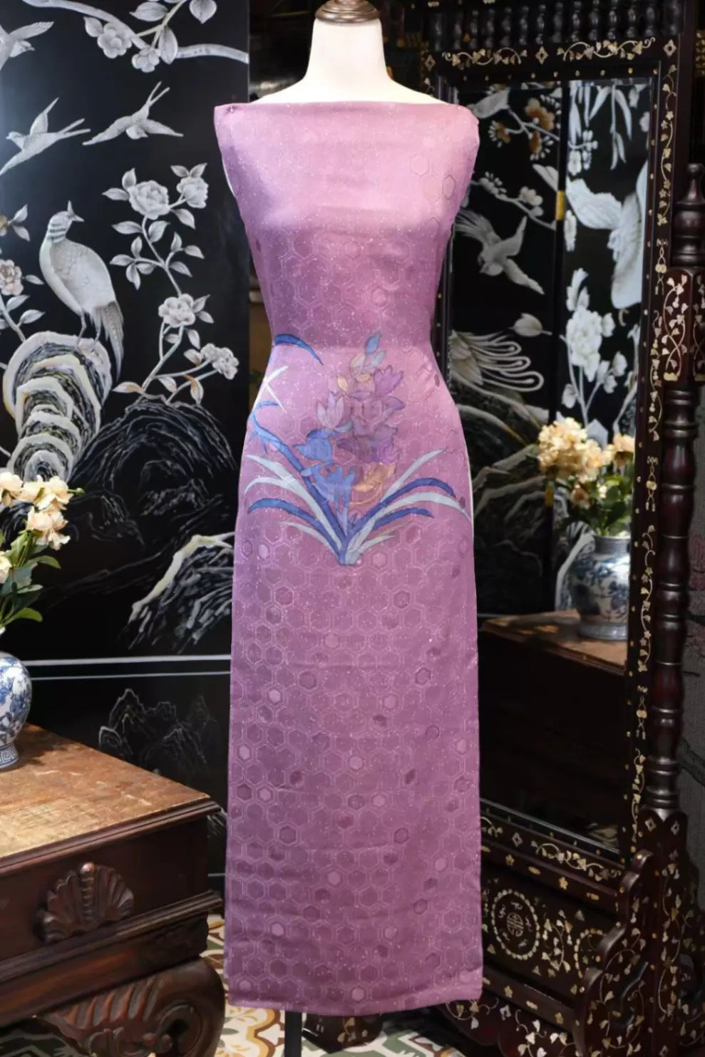 紫绛流影 · 兰花几何真丝面料 | Purple Orchid - Geometric Shadow Silk Fabric