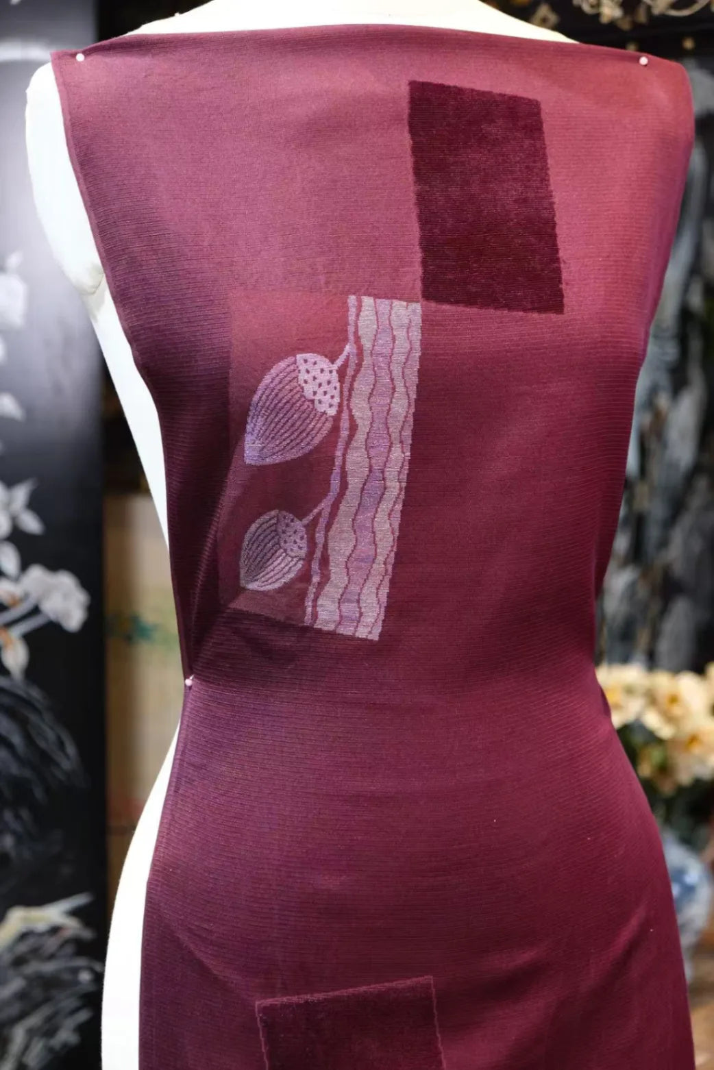赤霞拼贴 · 几何枝叶真丝面料 | Amber Collage - Patchwork Leaf Silk Fabric
