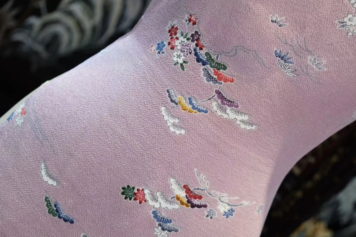 绯樱流光 · 繁花流云真丝面料 | Blossom Glow - Floral & Cloud Jacquard Silk Fabric