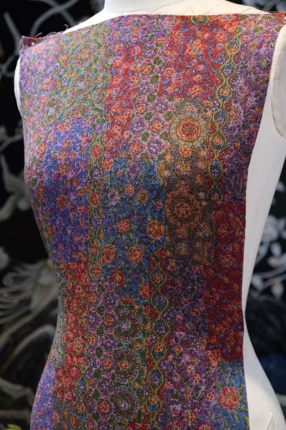 紫绛繁锦 · 宝相花织金真丝面料 | Imperial Brocade - Floral Jacquard Silk Fabric