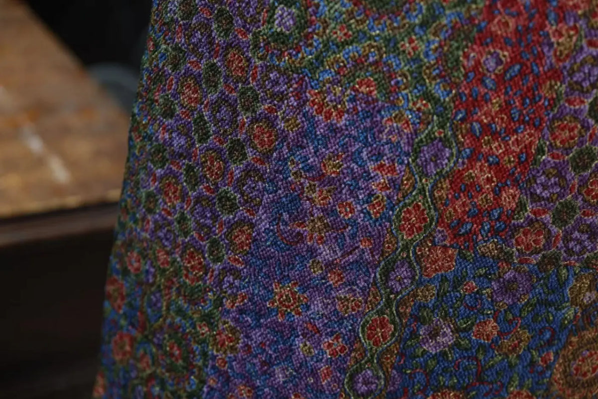 紫绛繁锦 · 宝相花织金真丝面料 | Imperial Brocade - Floral Jacquard Silk Fabric