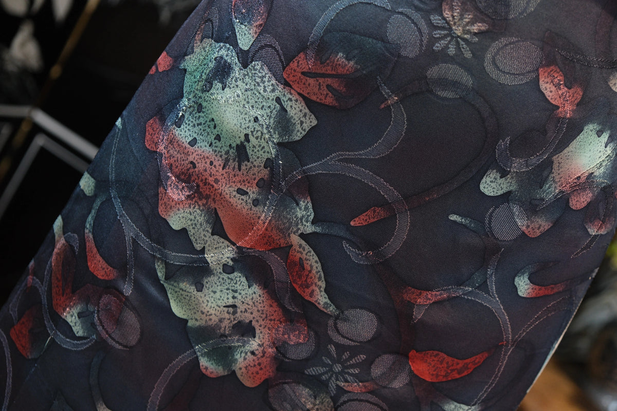 幽蓝漫影 · 绯翠花锦真丝面料 | Indigo Shadow - Floral Silk Fabric