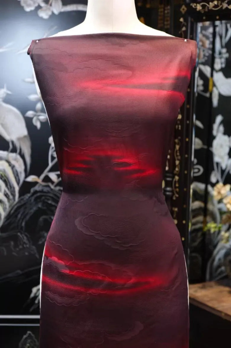 赤霞烟云 · 浮雕祥云真丝面料 | Crimson Cloud - Embossed Auspicious Cloud Silk Fabric