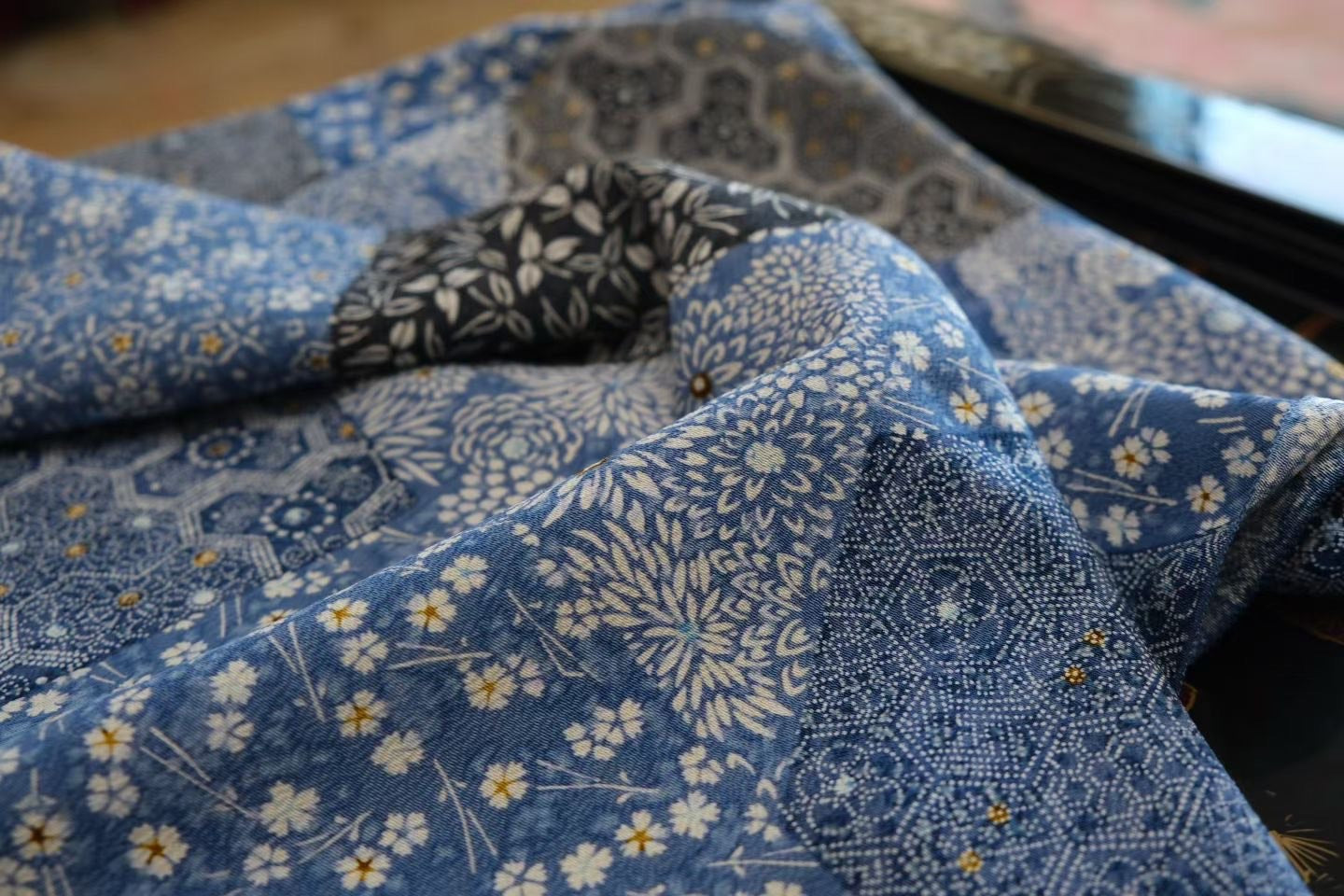 布料名 - 蓝染千代纱 / Fabric Name - Indigo Patchwork Voile