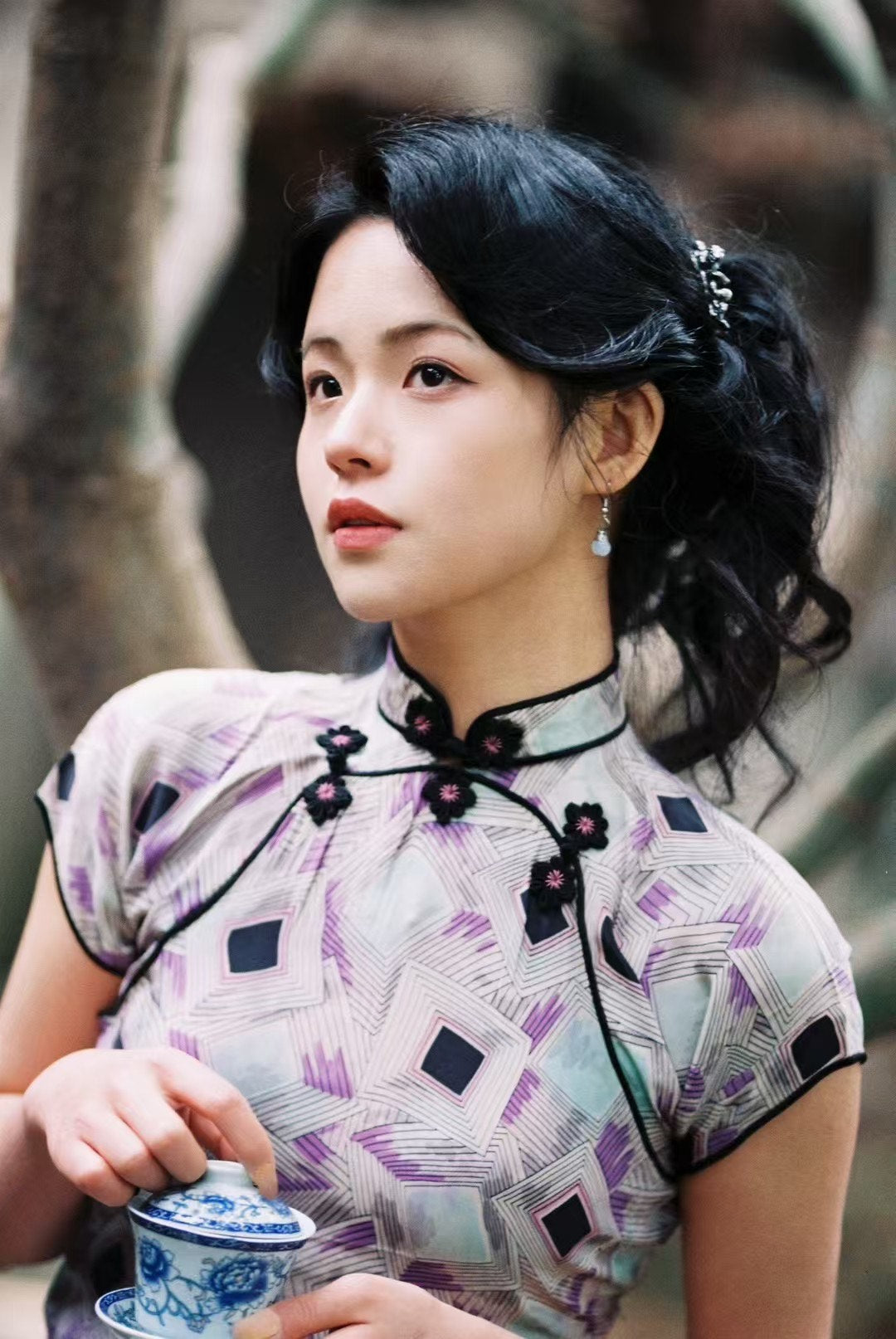 30年代 - ‘紫菱幻境’·民国摩登Art Deco几何印花双襟花扣古董短袖旗袍 / 1930s - ‘Violet Illusion’·Late 1930s Art Deco Geometric Print Double-Placket Floral-Button Antique Cap-Sleeve Qipao