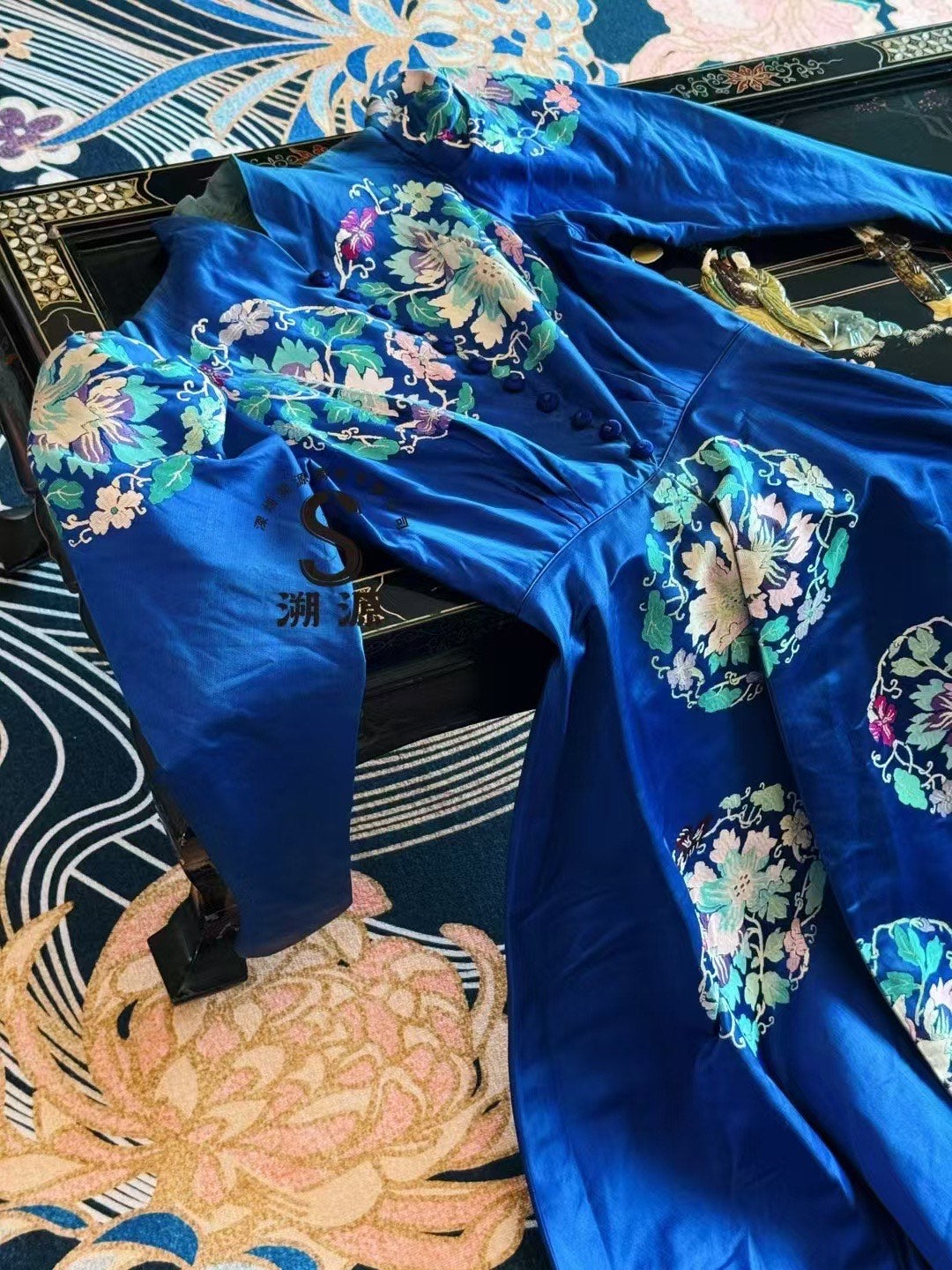 Vintage 长裙 - 👑 宝蓝回溯：清代典藏面料30s羊腿袖复古宫廷长礼服 | Vintage Maxi Dress - "Royal Blue Retrospect": Qing Dynasty Archival Fabric 30s Leg-of-Mutton Sleeve Vintage Court Long Gown