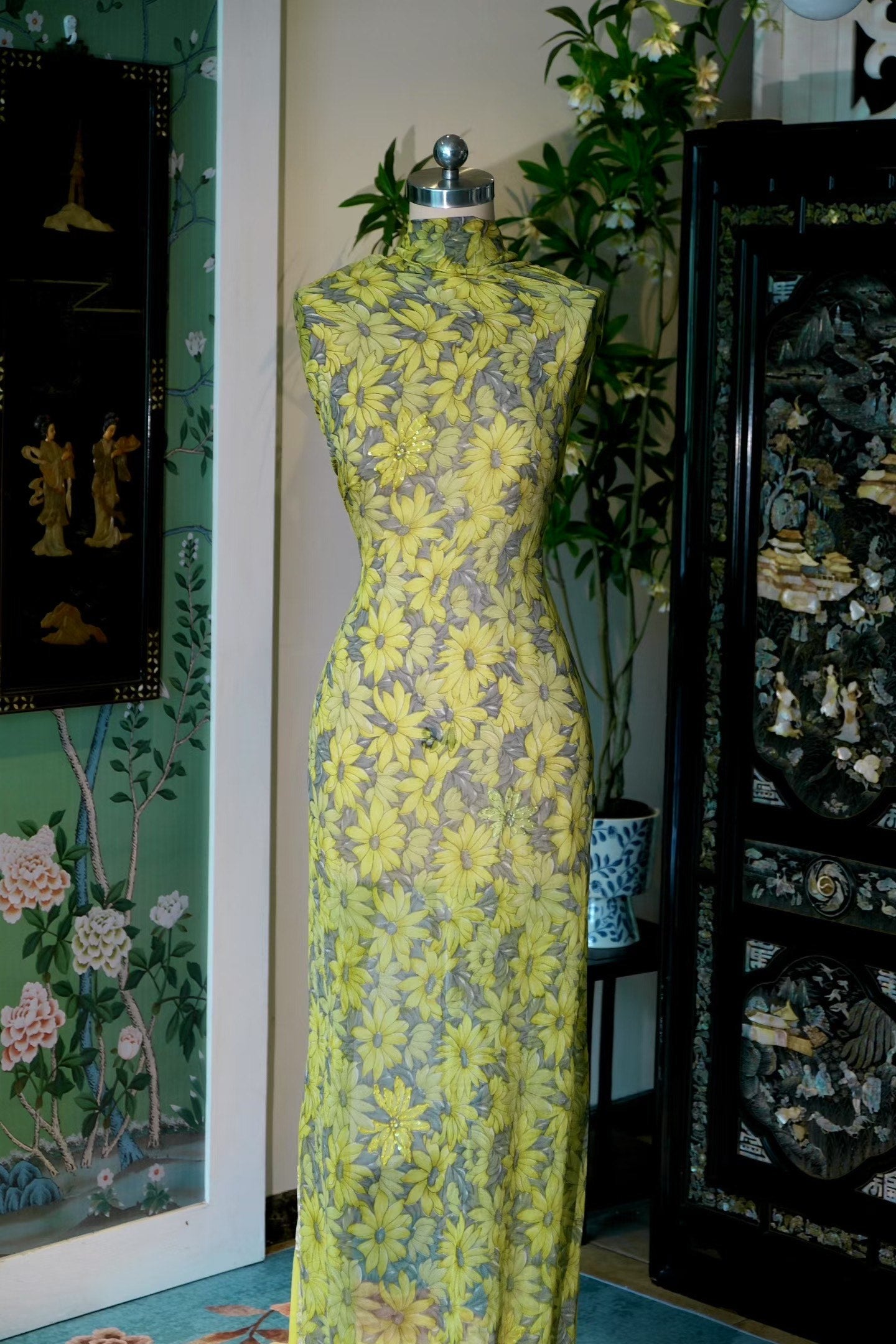 布料名 - 日光雏菊 / Fabric Name - Sunbeam Daisy Mesh