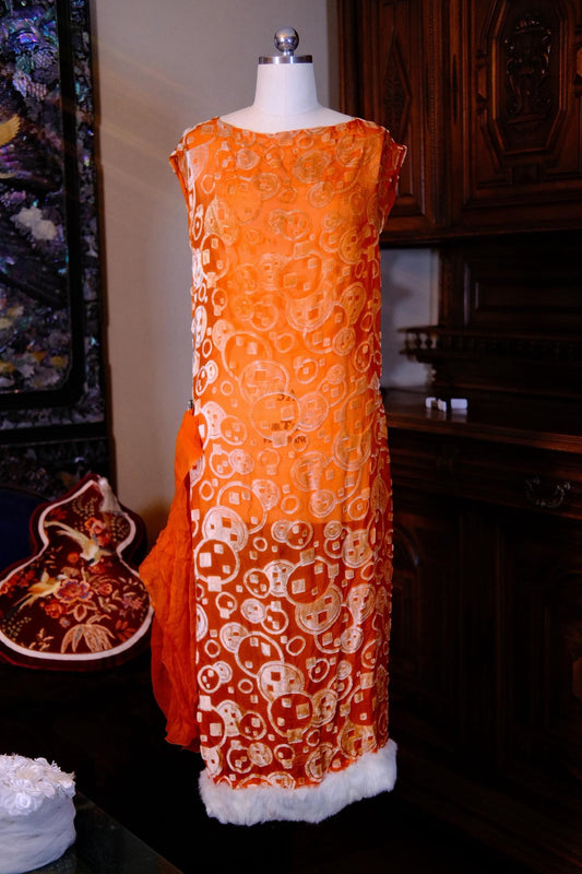鎏金岁月：民国廿年真丝烧花丝绒Art Deco兔毛裙考 | Gilded Years: A Study of a Republic of China Year 20 (1930s) Silk Devoré Velvet Art Deco Dress with Rabbit Fur