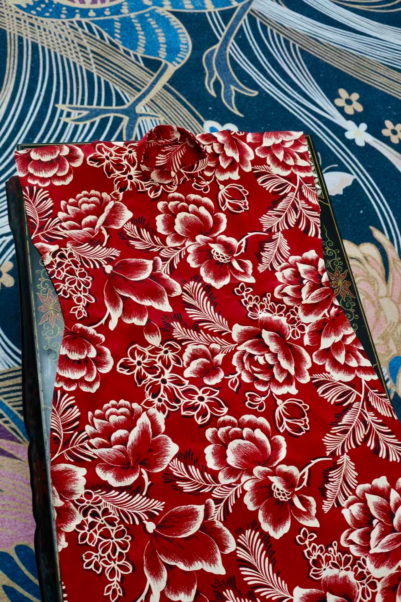 40年代 - 民国四十年代洋红泼墨牡丹纹古董旗袍 | 1940s - 1940s Carmine "Splashed-Ink" Peony Antique Qipao