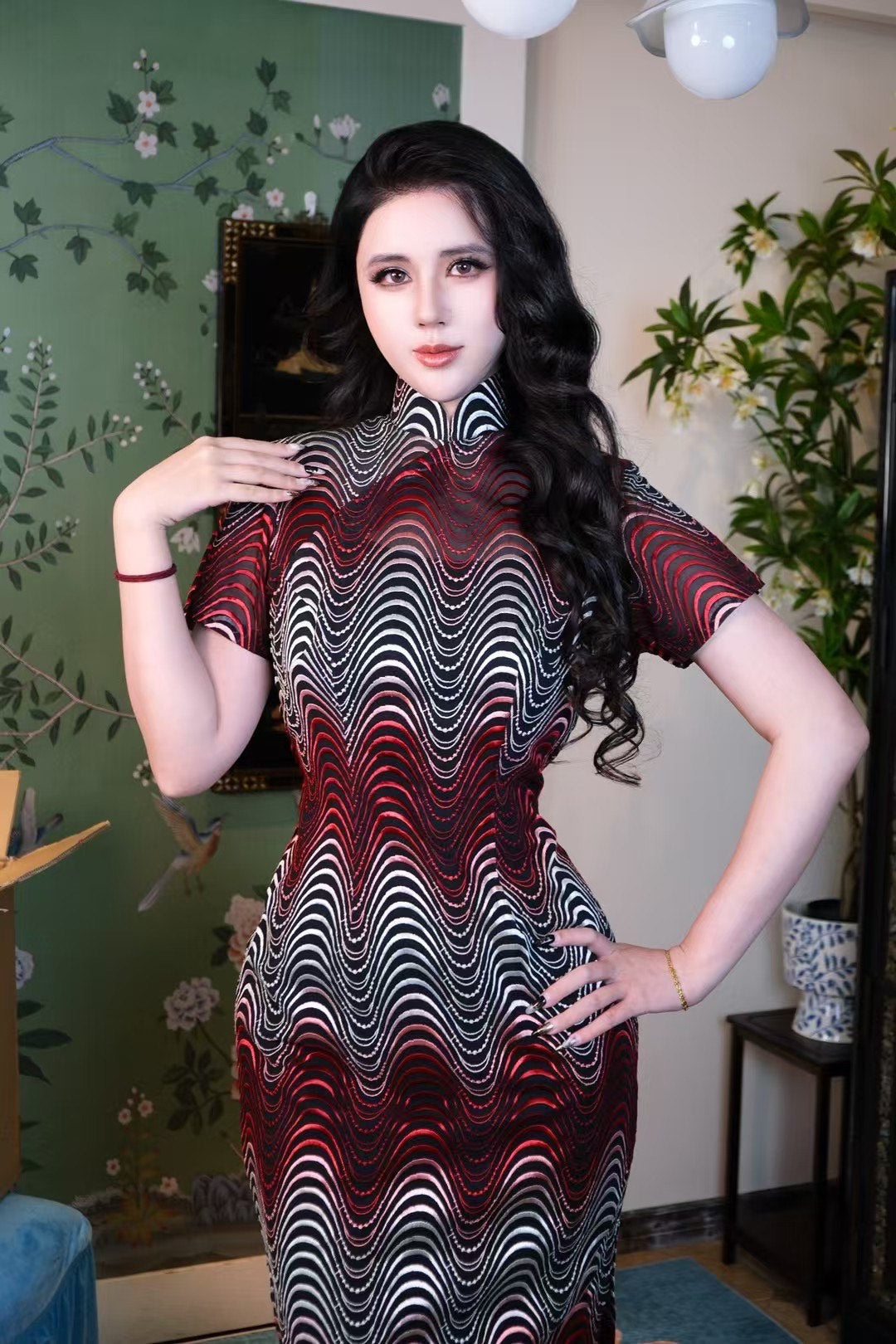 50年代 -「摩登心跳・魅影流蘇」：紅黑白抽象波紋藝術印花修身旗袍 | 1950s - "Modern Heartbeat・Phantom Tassel": Red, Black, and White Abstract Wave Pattern Art Print Slim-Fit Cheongsam (Qipao)