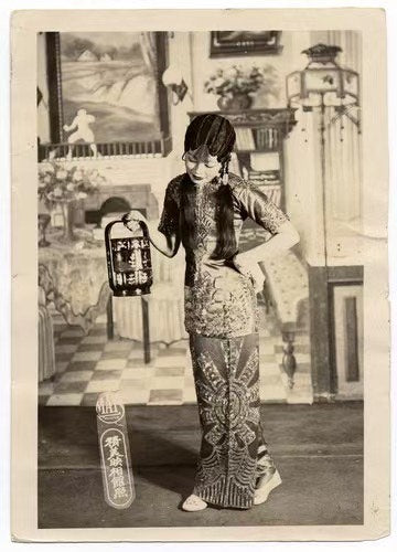 30年代 - 名伶遗珠：三十年代末民国粤曲舞台古董旗袍 | 1930s - Pearls of the Opera Stage: Late 1930s Republic-Era Antique Qipaos