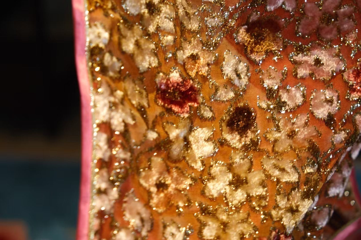 60年代【鎏金织梦·双色绮罗·私人珍藏旗袍对】|  1960s -【Gilded Dreamweave · Dual-Tone Silk · Exquisite Long-Sleeve Qipao Pair】