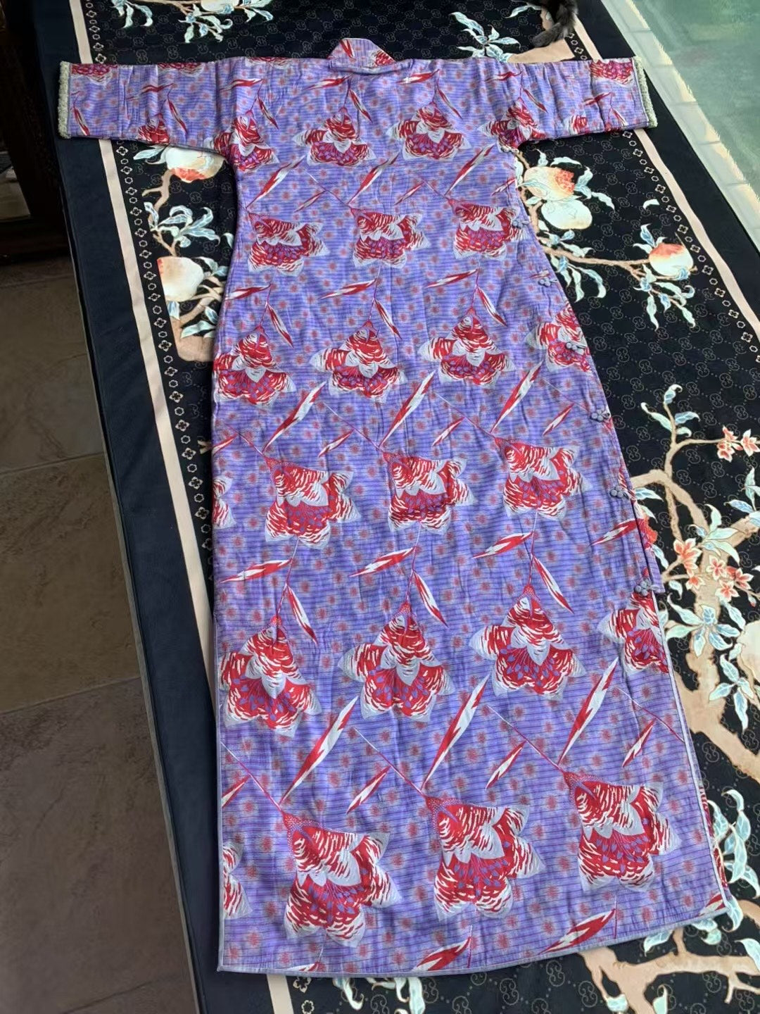 30年代 - 完颜立童记的同款民国三十年代Art Deco羊羔毛衬里古董曳地旗袍 / 1930s - Wanyan Litongji's matching/same style antique floor-length Qipao gown from the 1930s Republic of China era, featuring an Art Deco design and a lambswool lining