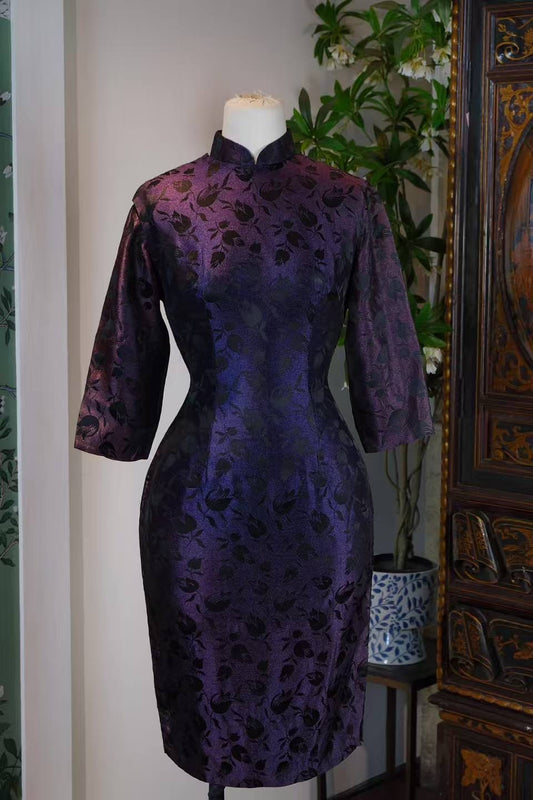 60年代 - 紫金幻色·六十年代香港提花织金渐变古董旗袍 | 1960s - Phantom Purple &amp; Gold: 1960s Hong Kong Gold-Jacquard Gradient Antique Qipao