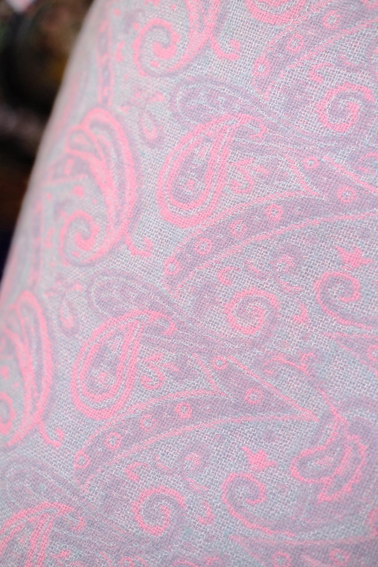 60年代 - 紫雾流纹：羊绒针织里的六十年代温柔_HY | 1960s - Purple Mist and Flowing Motifs: 1960s Gentleness Rendered in Cashmere Knitwear_HY