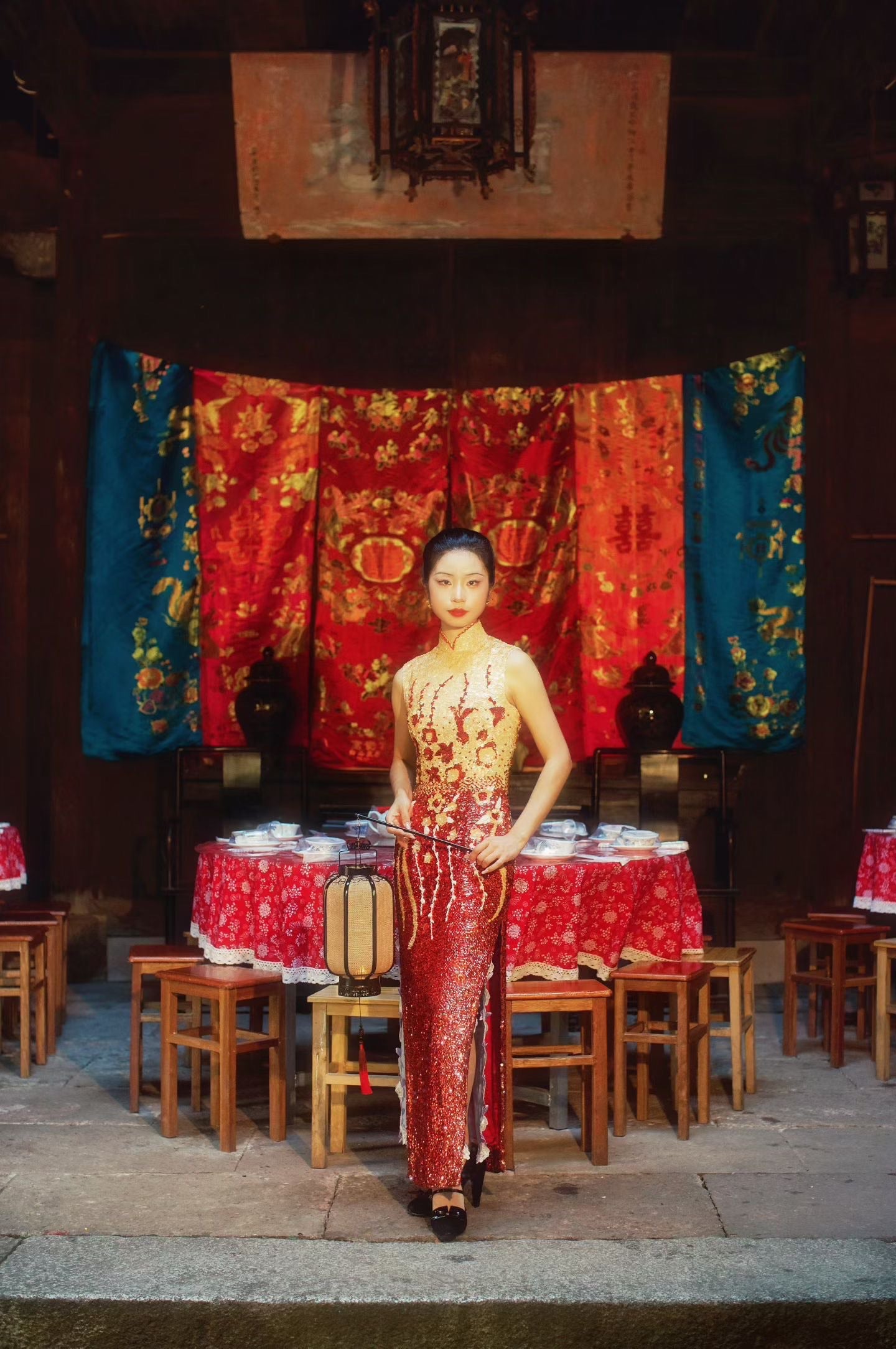 70年代 - 盛世流光：Vintage 70年代手工珠片渐变色花瓶底团拜古董台湾旗袍 - 1970s - The Glamour of the Golden Age: Vintage 70s Taiwan Antique Hand-Beaded Ombré 'Vase-Hem' Cheongsam