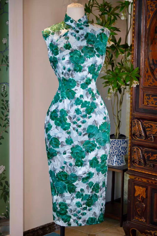 60年代 - 六十年代台湾暗纹提花古董旗袍：碧瓯浮玫的时光笺谱 | 1960s - The Chronogram of Emerald Roses: A 1960s Taiwanese Jacquard Damask Cheongsam