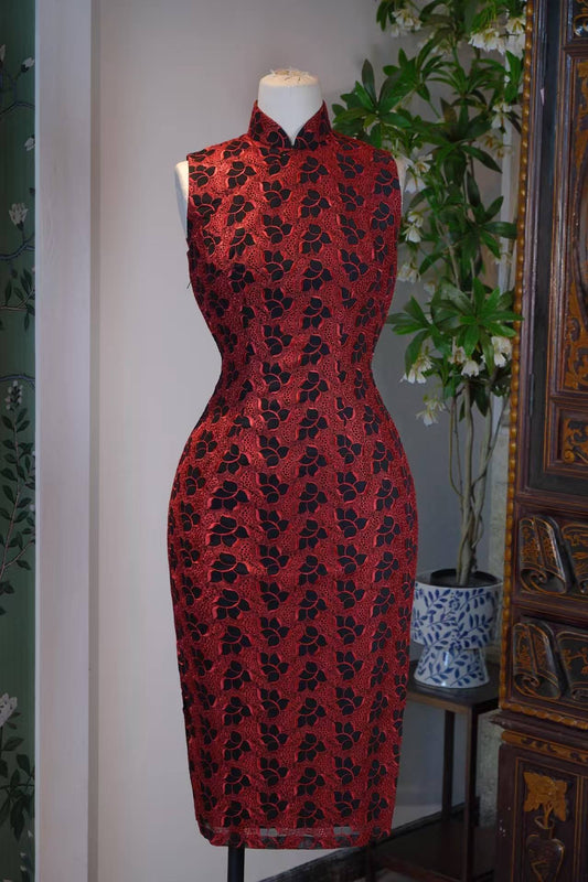 60年代 - 六十年代台製机器绣花蕾丝古董旗袍 | 1960s - 1960s Taiwanese Machine-Embroidered Lace Antique Qipao