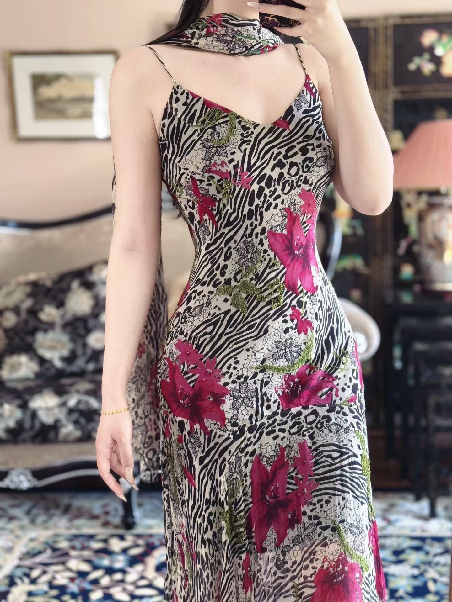 Vintage钉珠礼服- 狂野動物紋底印花，熱情花卉點綴，雪紡細肩帶修身長裙（配圍巾） / Vintage Beaded Dress- Fitted Spaghetti-Strap Maxi Dress in Zebra/Leopard Print Chiffon with Fuchsia Floral Accents (with matching scarf)