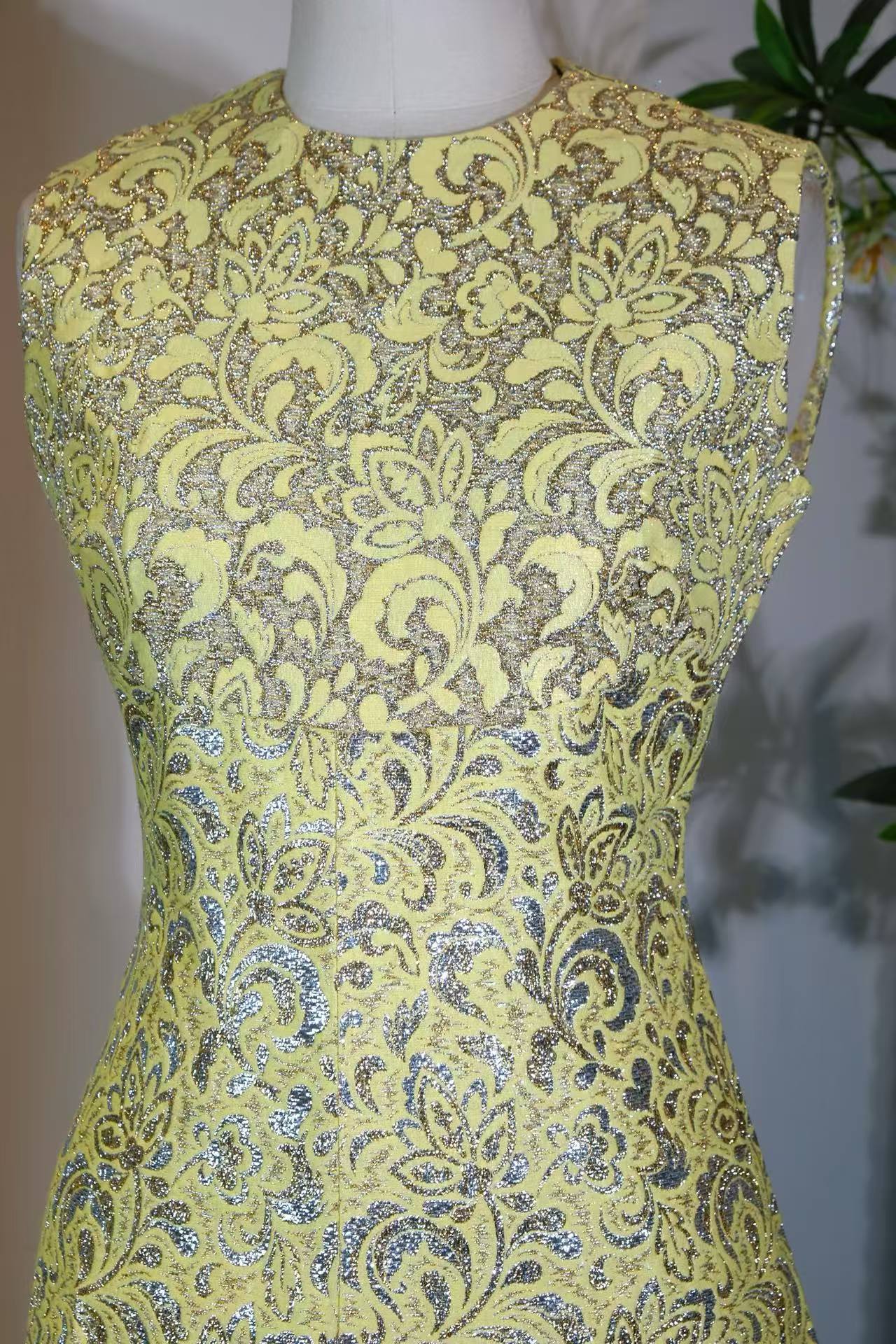 Vintage提花礼服 - 六十载织银流光：意产提花香港高定古董礼服裙 | Vintage Jacquard Dress - Silver Splendor of the Sixties: An Italian Jacquard Antique Evening Gown