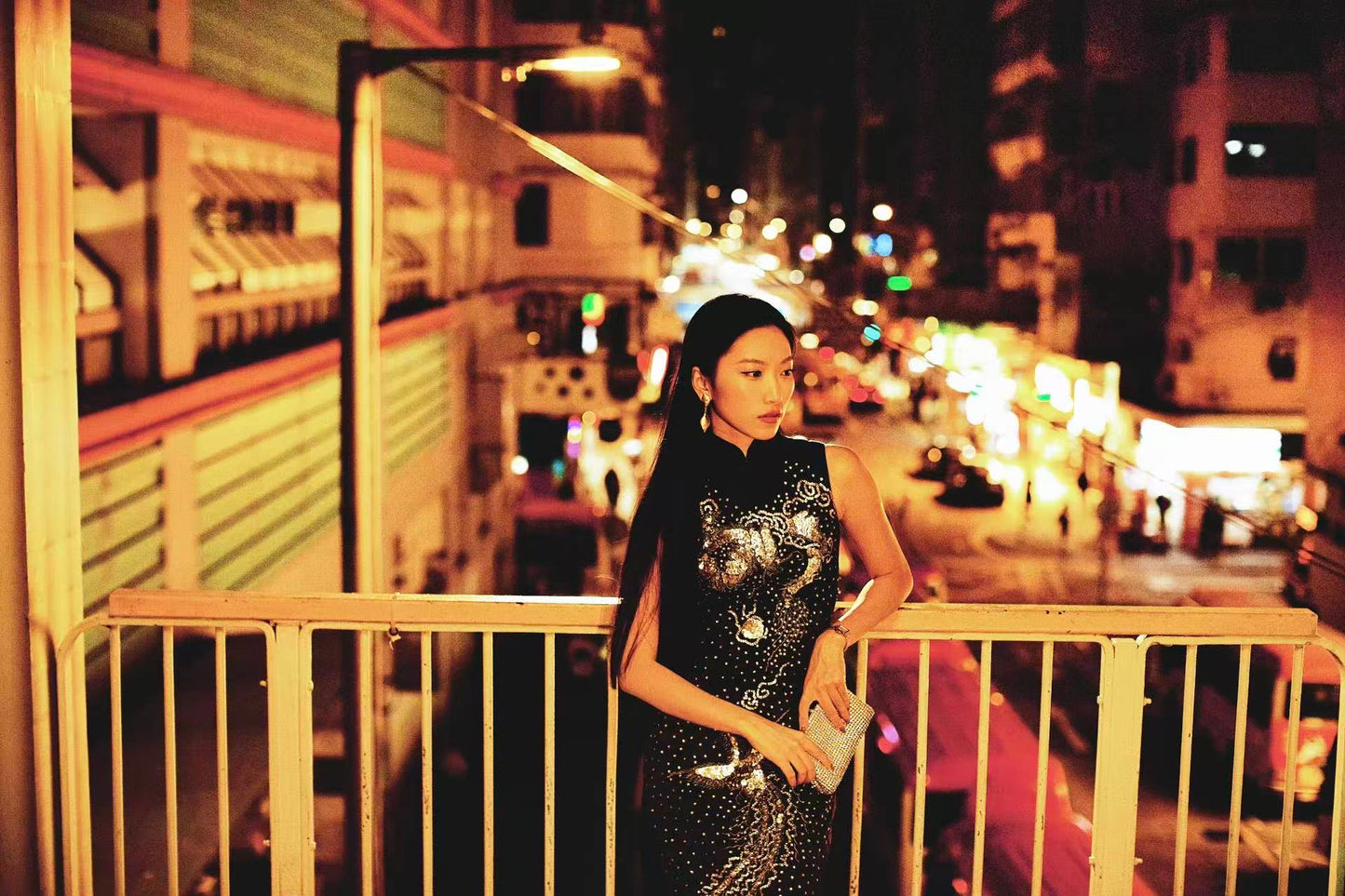 60年代 - 夜霓虹·黑缎银珠潮绣龙凤呈祥古董旗袍 | 1960s - Neon Night: Vintage Cheongsam in Black Satin with Silver Pearl Chao Embroidery of the Dragon & Phoenix