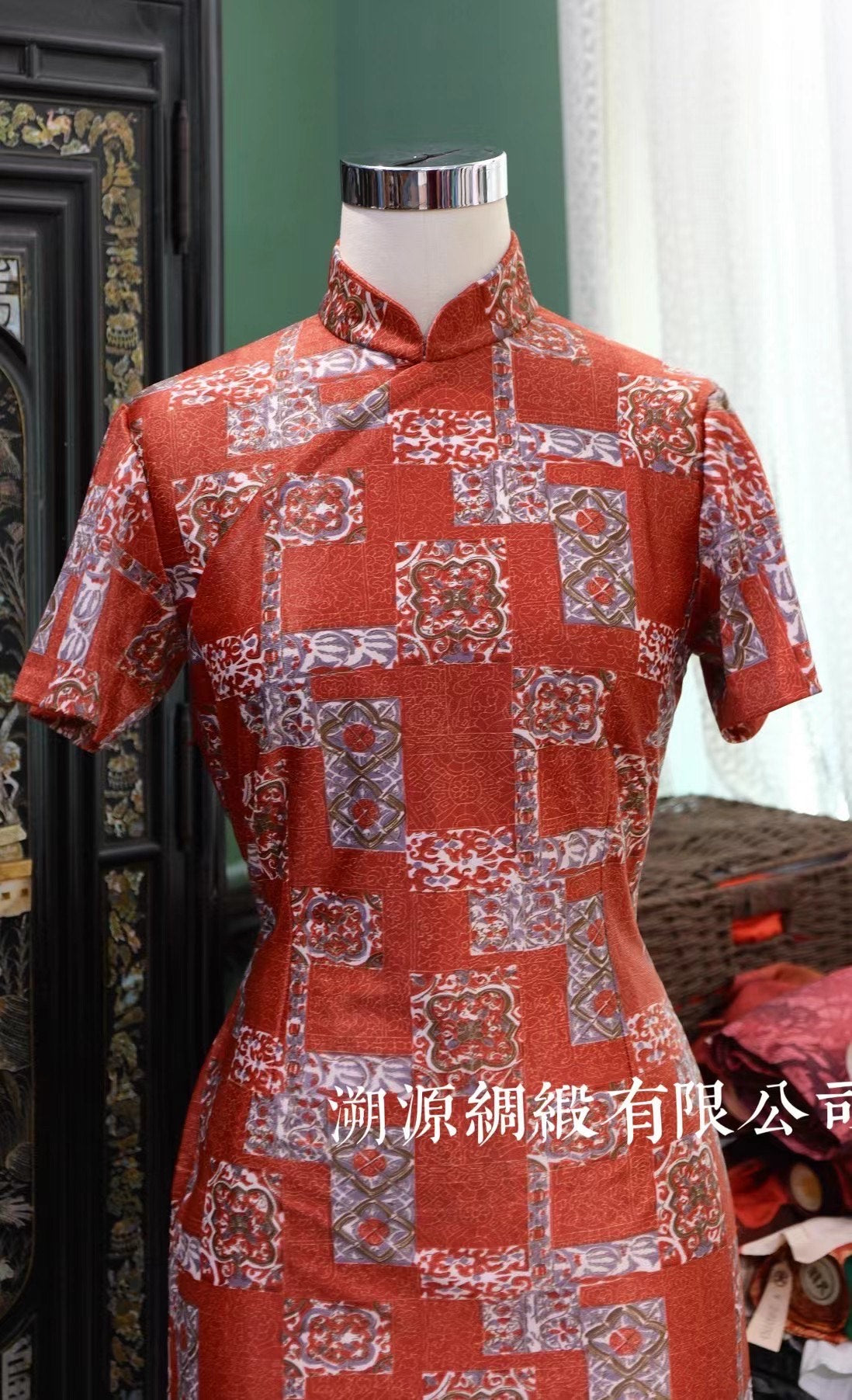 50年代 -【Vintage 1950s 摩登如意·岱赭红】几何海棠纹古董港工旗袍 | 1950s - 【Vintage 1950s Modern Ruyi · Dai Ocher Red】Geometric Crabapple Pattern Antique Hong Kong Qipao