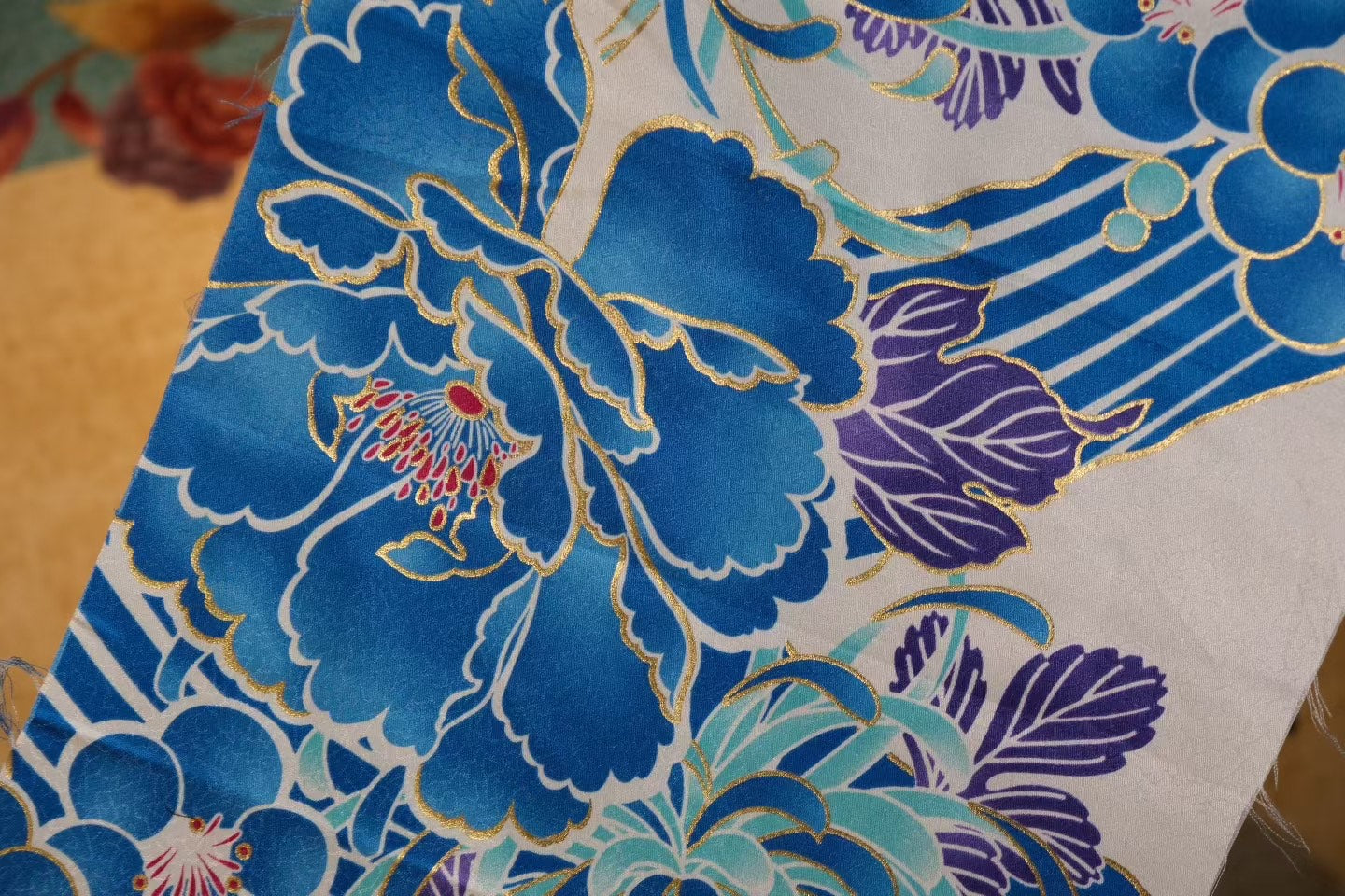 布料名 - 青海波·金菊 / Fabric Name - Ocean Wave Peony