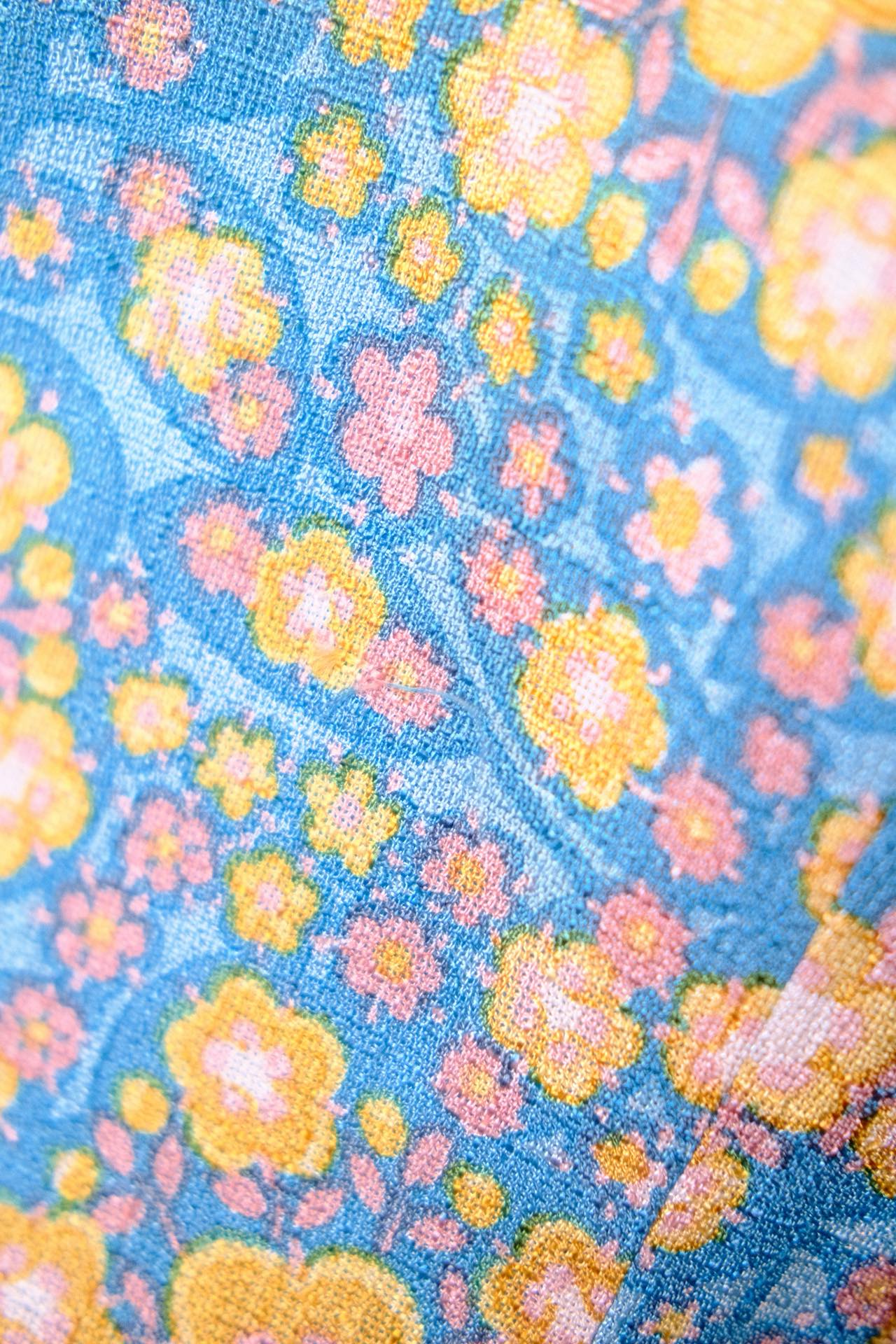 60年代 - 繁花与童真：针织麻上的意式花园 | 1960s - Blossoms and Innocence: An Italian Garden Rendered on Knit Linen