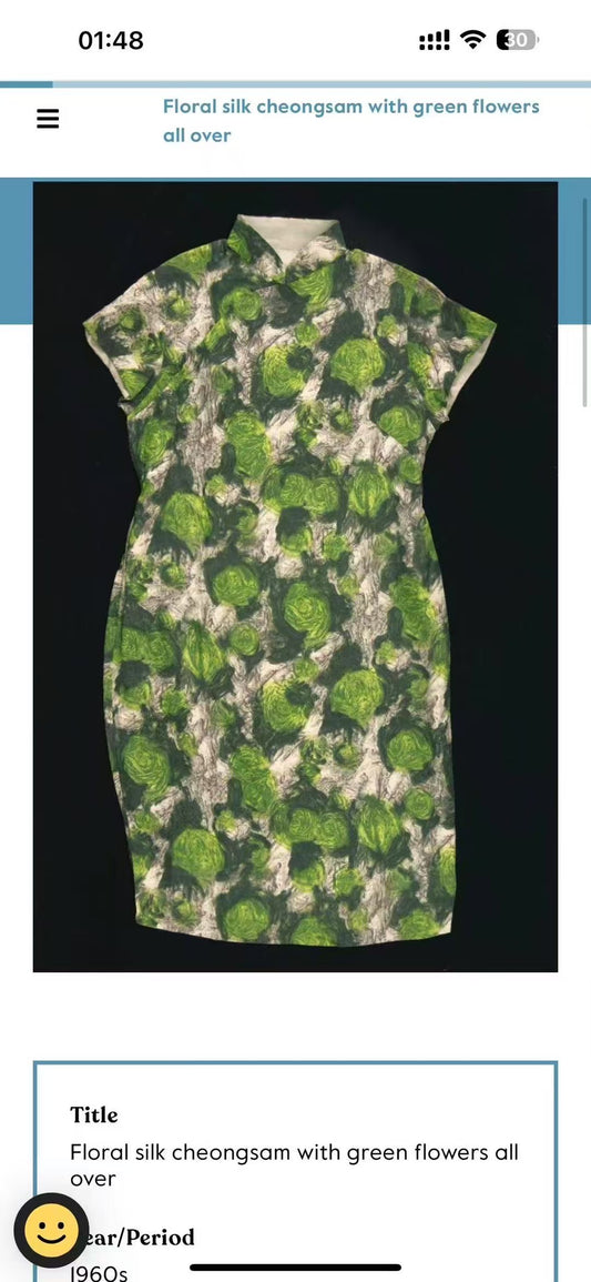 60年代 -《新加坡国立博物馆典藏·幽梦深潭·诗意捕捉》—— 幽邃墨绿薄纱，朦胧透视短袖旗袍 | 1960s - "National Museum of Singapore Heritage · Ethereal Deep Pool · Poetic Capture" — The Sheer, Short-Sleeved Cheongsam of Deep Emerald Silk