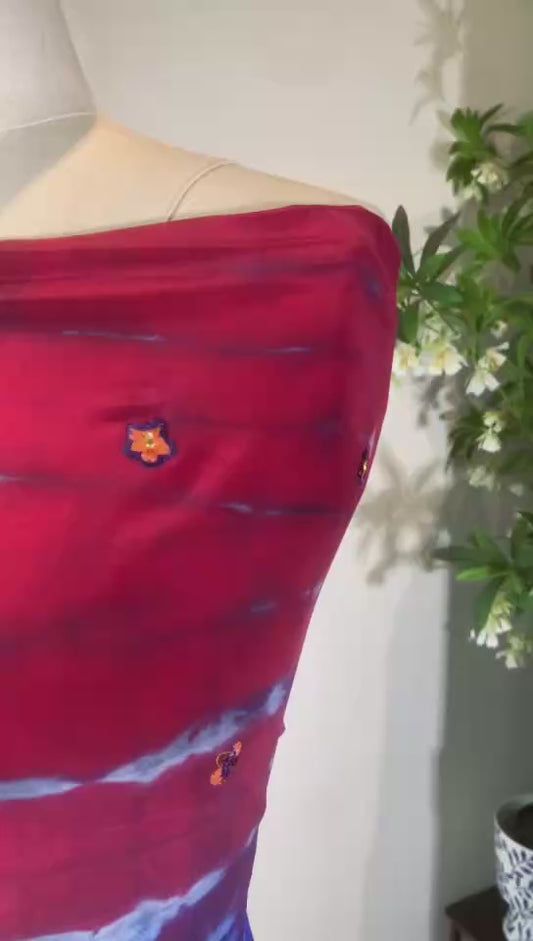布料名 - 幻夜金澜：手工扎染与流金玫瑰的梦幻华章 | Fabric Name - Golden Night Illusion: A Dreamy Suite of Hand-Died Batik and Gilded Roses